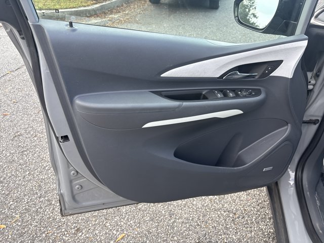 Used 2021 Chevrolet Bolt Premier w/ Infotainment Package FWD image 6