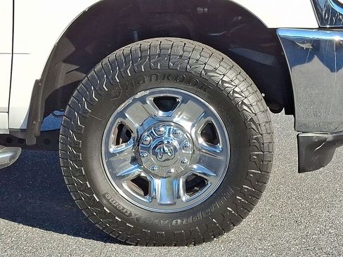 Used 2021 RAM 2500 Big Horn image 8