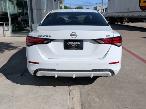 Used 2024 Nissan Sentra SV image 8