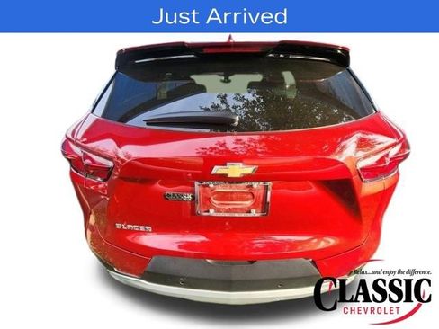 Used 2022 Chevrolet Blazer LT w/ Sound & Technology Package image 9