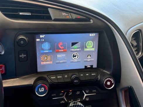 Used 2019 Chevrolet Corvette Stingray Coupe w/ Carbon Flash Badge Package RWD image 13