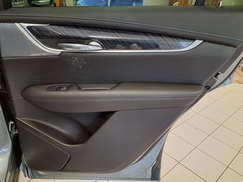 Certified 2023 Cadillac XT6 Premium Luxury w/ Technology Package image 13