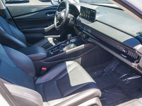 Used 2025 Honda Accord EX-L image 15