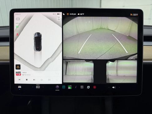 Used 2023 Tesla Model Y Long Range AWD/4WD image 24