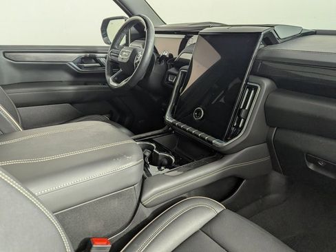 Used 2025 GMC Yukon Elevation image 24