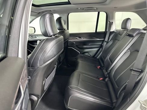 Used 2023 Jeep Grand Cherokee 4WD 4xe image 25