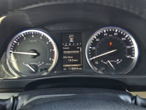 Used 2016 Toyota Highlander XLE FWD image 18
