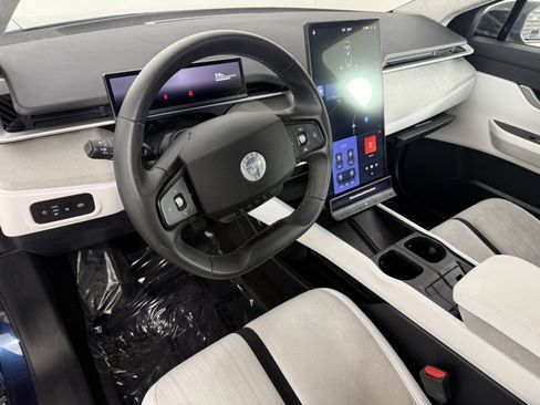 Used 2023 Fisker Ocean Extreme image 17