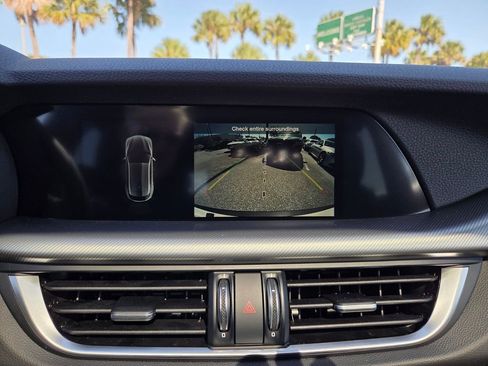 New 2026 Alfa Romeo Stelvio Sprint w/ Convenience Package image 18