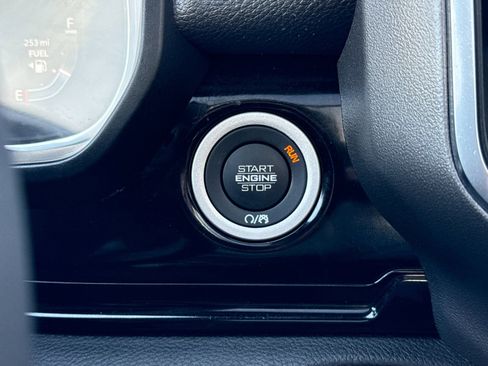 Used 2025 RAM 1500 Laramie w/ Night Edition image 26