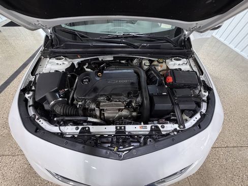 Used 2016 Chevrolet Malibu LT w/ Leather Package image 31