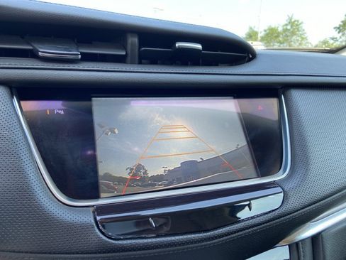 Used 2017 Cadillac XT5 Luxury w/ LPO, Wheel Lock Package FWD image 41