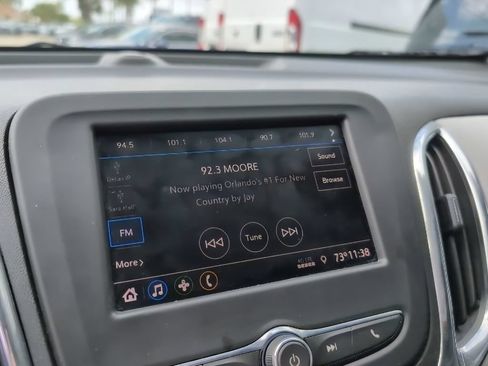 Used 2020 Chevrolet Equinox LS w/ LS Convenience Package AWD/4WD image 13