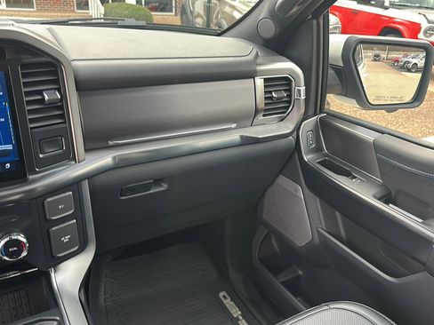 Used 2024 Ford F150 Platinum w/ FX4 Off-Road Package image 16
