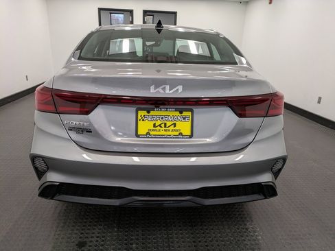 Certified 2023 Kia Forte LXS w/ LXS Technology Package image 5