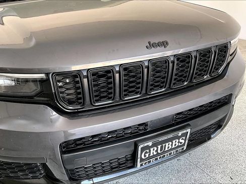 Used 2021 Jeep Grand Cherokee L Laredo AWD/4WD image 38