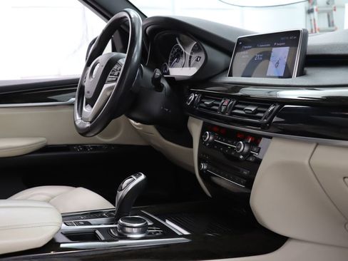 Used 2018 BMW X5 xDrive35i w/ M Sport Package image 31