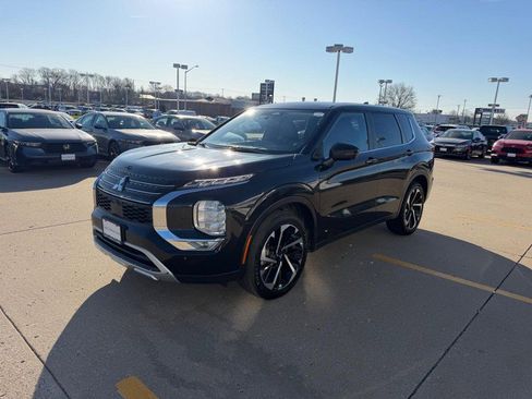 Used 2024 Mitsubishi Outlander SE image 7