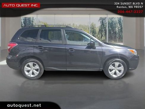 Used 2015 Subaru Forester 2.5i Premium w/ All-Weather Package AWD/4WD image 4