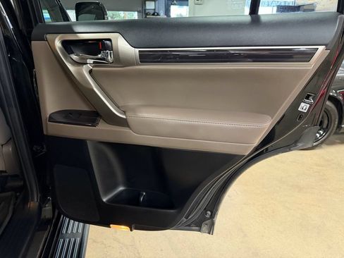 Used 2020 Lexus GX 460 Premium AWD/4WD image 30