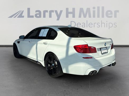 Used 2016 BMW M5 RWD image 3