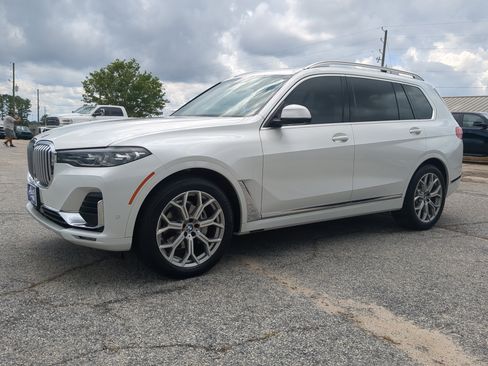 Used 2021 BMW X7 xDrive40i w/ Premium Package AWD/4WD image 6
