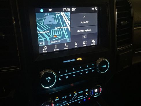 Used 2019 Ford Expedition Limited image 9