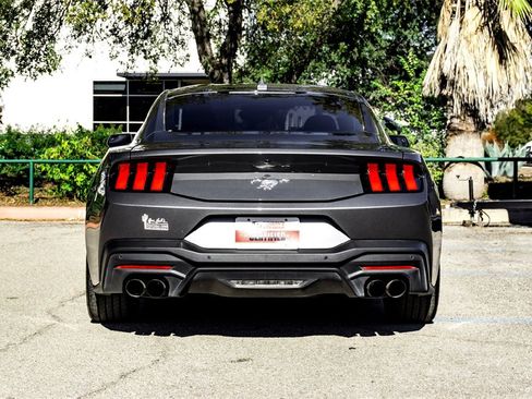 Used 2024 Ford Mustang Premium image 6