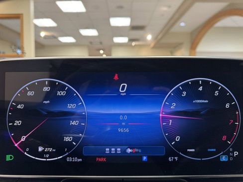 Certified 2025 Mercedes-Benz GLC 300 image 9