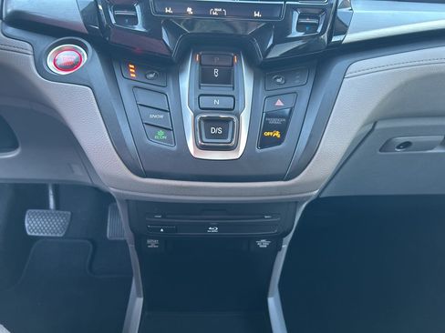 Used 2018 Honda Odyssey EX-L image 25