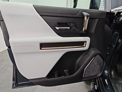 New 2025 GMC Hummer EV 3X w/ Extreme Off-Road Package image 33