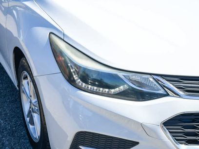 Used 2018 Chevrolet Cruze LT
