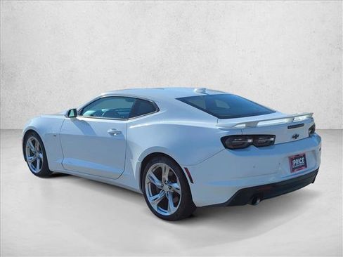 Used 2019 Chevrolet Camaro SS RWD image 5