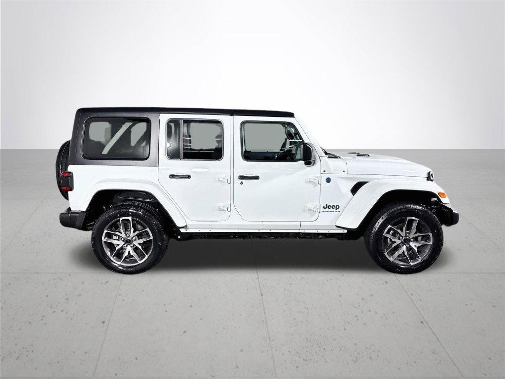 Used 2024 Jeep Wrangler Unlimited w/ Convenience Group AWD/4WD image 6