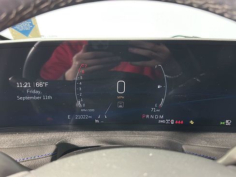 Used 2024 Cadillac XT4 Sport w/ Cold Weather Package AWD/4WD image 15
