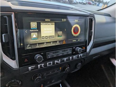 Certified 2025 Nissan Frontier SV image 20