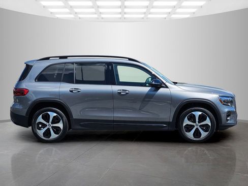 Used 2026 Mercedes-Benz GLB 250 image 7