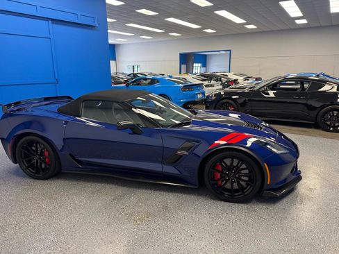 Used 2017 Chevrolet Corvette Grand Sport w/ Z07 Performance Package RWD image 7