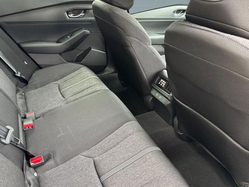 Used 2025 Honda Accord Sport image 30