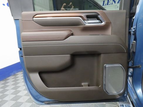 Used 2024 GMC Sierra 3500 Denali w/ Denali Reserve Package image 57