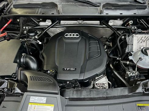 Used 2019 Audi Q5 Prestige w/ Prestige Package image 34