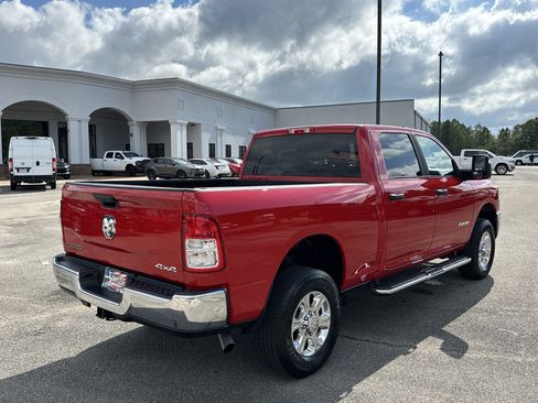 Used 2024 RAM 2500 Big Horn w/ Bed Utility Group image 7