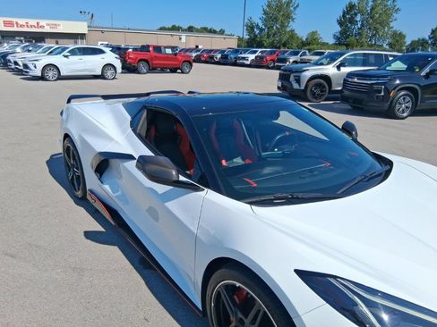 Used 2021 Chevrolet Corvette Stingray Premium Conv w/ Z51 Performance Package RWD image 24
