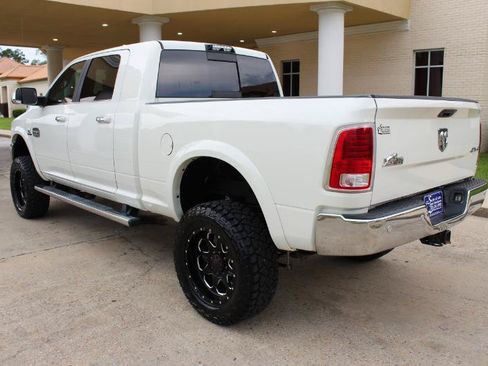Used 2018 RAM 2500 Longhorn w/ Convenience Group AWD/4WD image 12