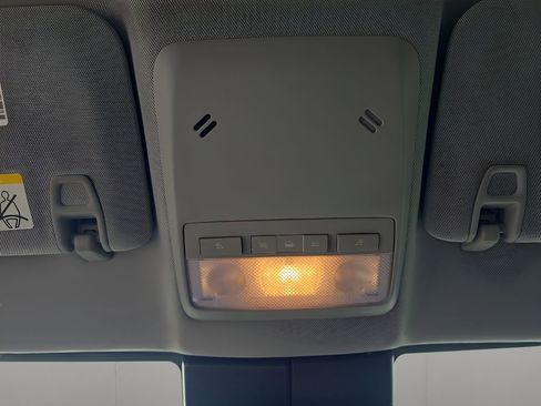 Used 2019 Chevrolet Trax LT w/ LT Convenience Package image 22