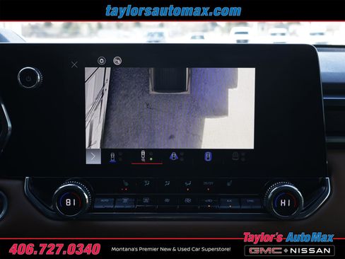 Used 2024 GMC Canyon AT4 w/ Technology Package image 18