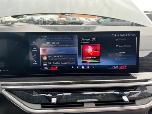 Used 2026 BMW X7 xDrive40i w/ M Sport Package image 22