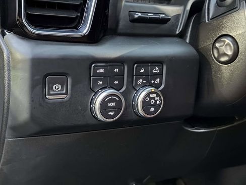 Used 2023 GMC Sierra 1500 Denali Ultimate image 10
