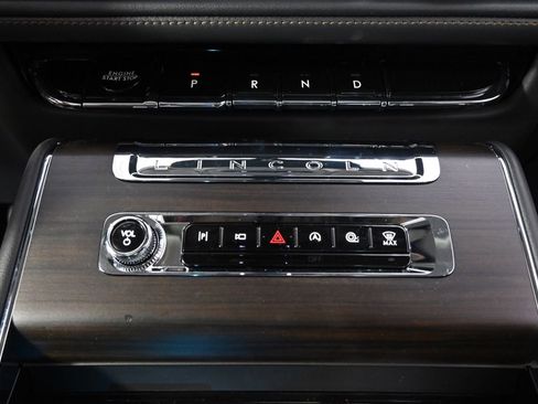 New 2026 Lincoln Aviator Reserve w/ Jet Appearance Package AWD/4WD image 31