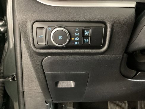 Used 2023 Ford Explorer XLT w/ Equipment Group 202A AWD/4WD image 27